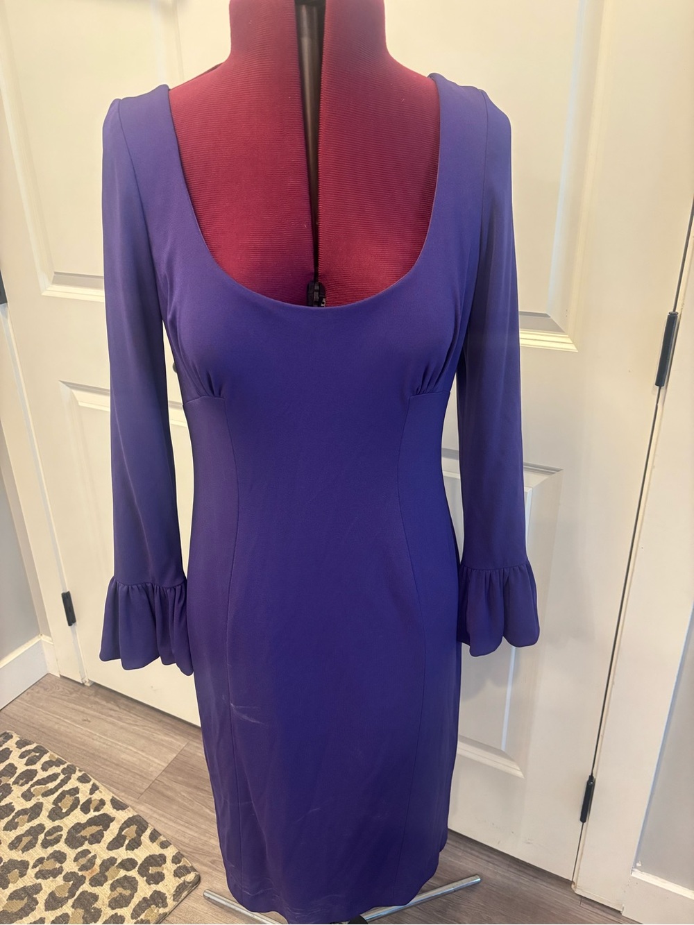 Beautiful size 12 dress. 💕